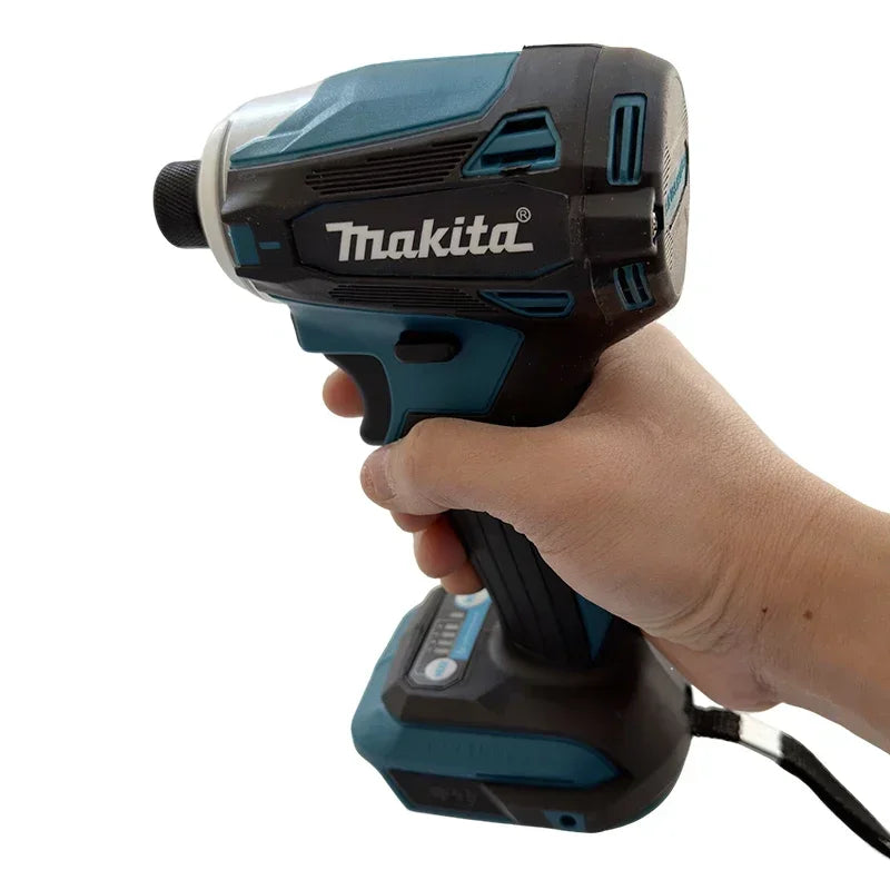 Makita's Tool Various Models of Portable Cordless Power Tools, Cordless Chainsaws, Brushless Chainsaws, Electric Guns Power